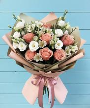Букет цветов из:  Розы, Альстромерии и Лизиантусы в Отрадное