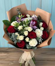 Букет цветов из:  Розы и Альстромерии в Отрадное