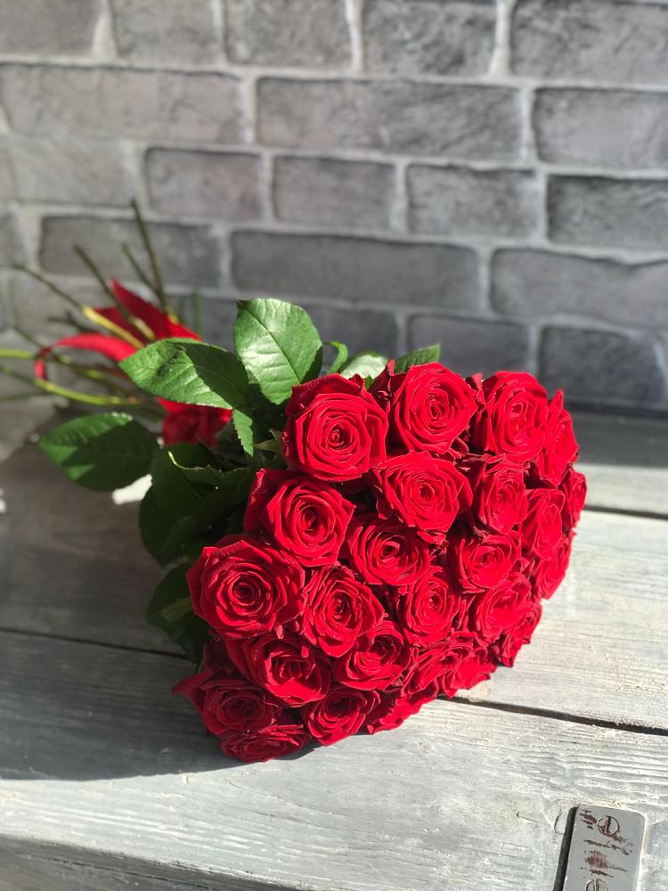 Букет Красные розы Фридом в Отрадное
