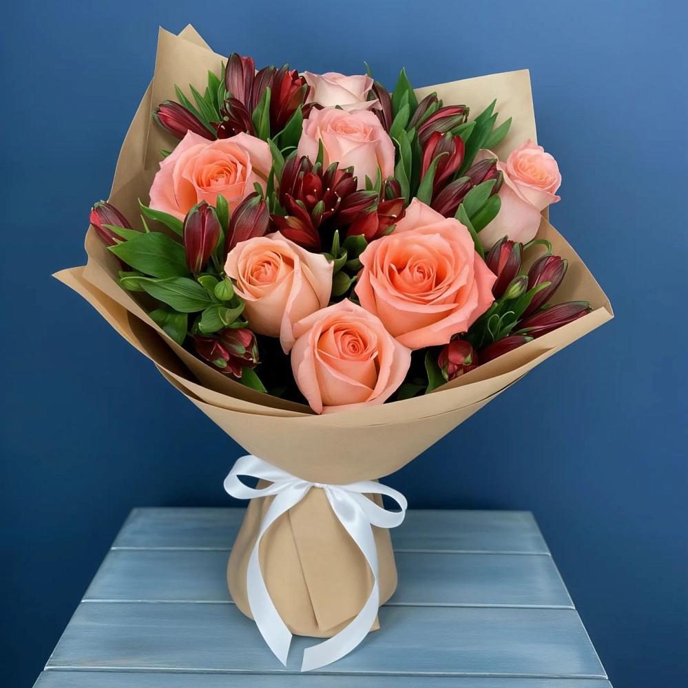 Букет цветов из: Розы и Альстромерии в Отрадное