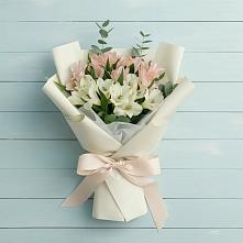 Букет цветов из:  Альстромерии #REPLACE_PRED# Отрадное