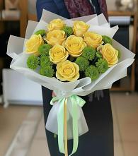 Букет цветов из:  Хризантемы и Розы в Отрадное