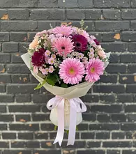 Букет цветов из:  Герберы и Хризантемы в Отрадное